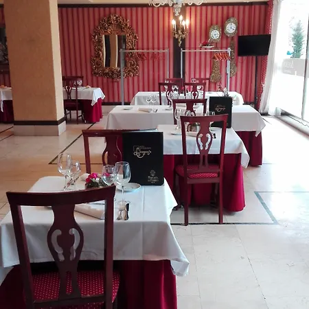 洛斯布拉塞罗斯酒店 Burgo