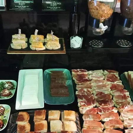 洛斯布拉塞罗斯酒店