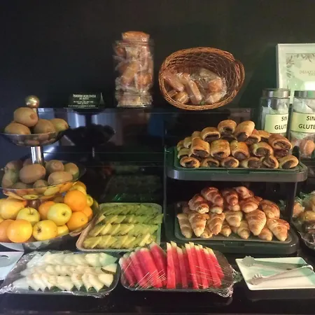 洛斯布拉塞罗斯酒店 酒店